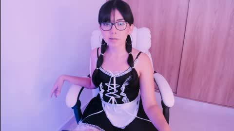 Little piece of fruit online show from April 14, 9:15 pm