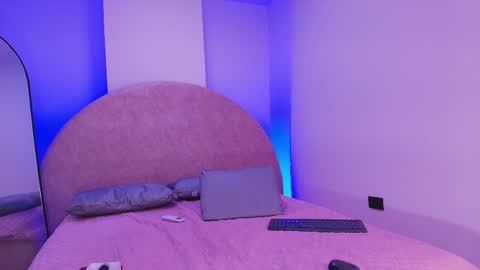 Kkira  online show from April 17, 11:56 am