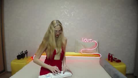 Klary online show from November 19, 12:38 pm