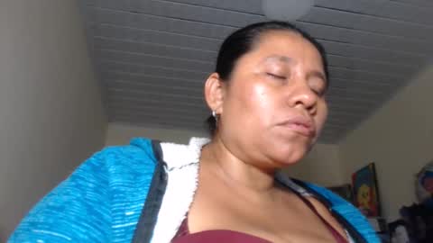 Kloe online show from October 20, 8:06 am