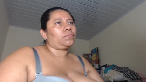 Snapshot of kloe_boobs chatting on March 2, 6:16 am Kloe online show from March 2, 6:16 am