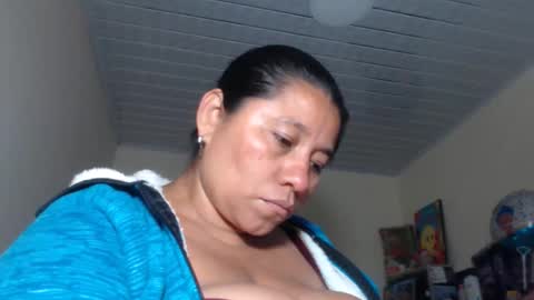Snapshot of kloe_boobs chatting on October 15, 4:37 am Kloe online show from October 15, 4:37 am