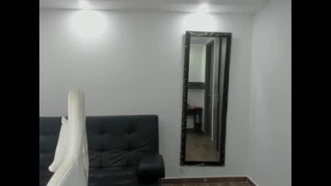 Julieta online show from December 4, 6:00 am