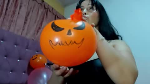 konie Diaz online show from October 11, 2:38 am