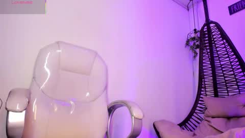 Snapshot of konstantine_macrothele chatting on October 15, 7:49 pm Eli Macrotel online show from October 15, 7:49 pm