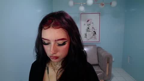 Snapshot of koraa_t chatting on October 1, 2:49 am koraa online show from October 1, 2:49 am