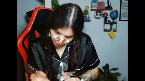 Karoll online show from February 16, 1:49 am