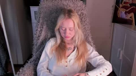 Snapshot of kris_grant chatting on October 4, 10:32 am kris_grant online show from October 4, 10:32 am