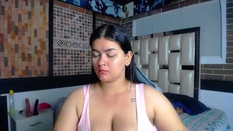 kriss_sweetboobs online show from February 4, 12:41 pm