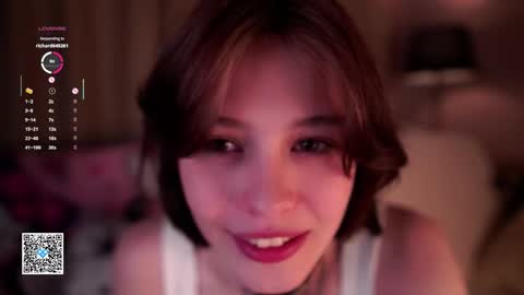 Snapshot of krissyhei chatting on October 4, 1:11 am Sarah online show from October 4, 1:11 am