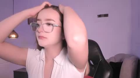 Snapshot of kristal_joi_dl chatting on September 14, 1:20 pm kristal online show from September 14, 1:20 pm