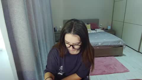 twitter    Annemarye 23 online show from July 12, 6:14 am