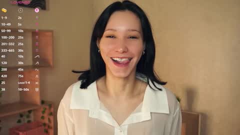 Emma online show from November 3, 7:51 pm