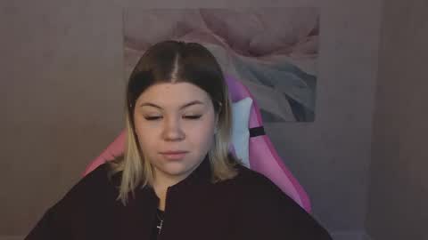 Kristen Gibbs online show from April 21, 2:26 am