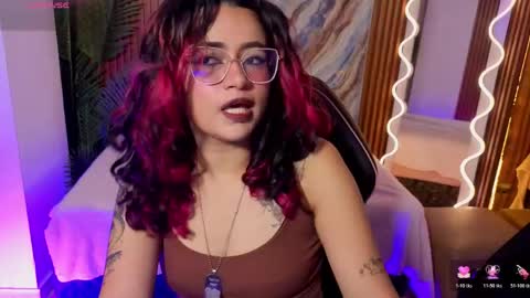 kristen_tay online show from June 4, 2:39 am