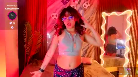 kristen_tay online show from June 19, 9:24 am