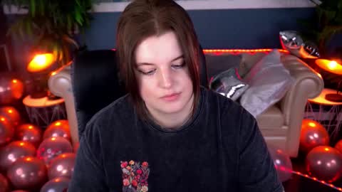 kristifoxy online show from February 3, 1:38 pm