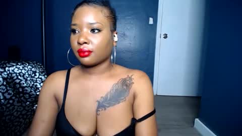 Krystal Blake online show from February 4, 8:24 am