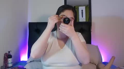 kryystaladams online show from July 10, 1:22 pm
