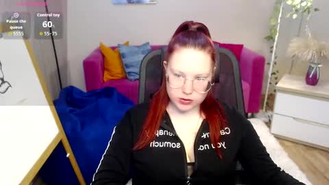 kuri_u online show from April 11, 9:46 am