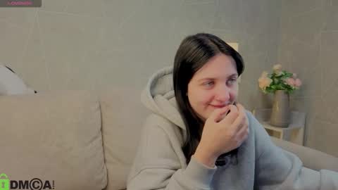 Snapshot of kvetachka chatting on September 24, 12:42 am Kvetachka Thu-Sun 0900am-1500pmGTM2 online show from September 24, 12:42 am