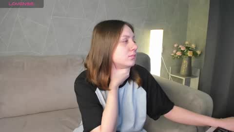 Snapshot of kvetachka chatting on February 16, 1:05 am Kvetachka Thu-Sun 0900am-1500pmGTM2 online show from February 16, 1:05 am