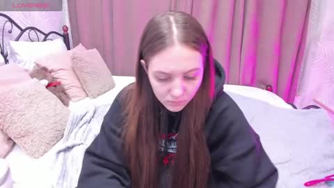 Snapshot of kvetachka chatting on December 22, 1:01 am Kvetachka Thu-Sun 0900am-1500pmGTM2 online show from December 22, 1:01 am