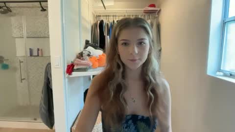 kyky online show from June 14, 3:23 pm