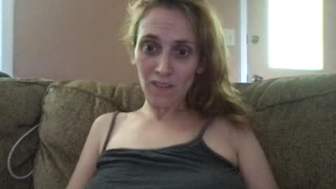 kyleigh9112 online show from July 7, 6:43 pm