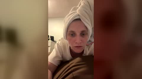 kyleigh9112 online show from July 5, 2:29 am