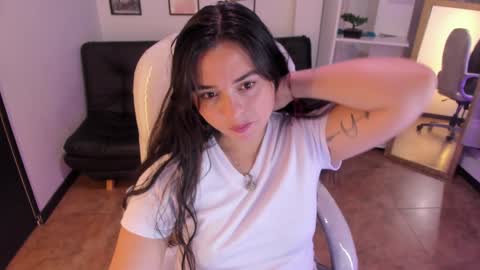 kylie online show from January 30, 1:31 pm