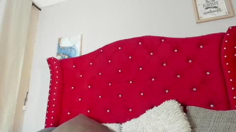 kylie_ls online show from April 27, 9:23 pm