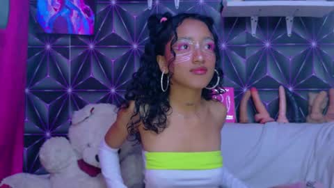  KYLIE online show from October 29, 5:45 am