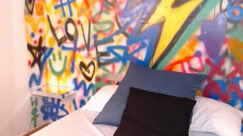 Melissa online show from April 19, 6:10 pm