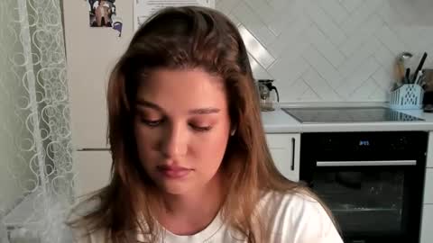 Snapshot of kylieblond chatting on October 1, 8:47 pm Din online show from October 1, 8:47 pm