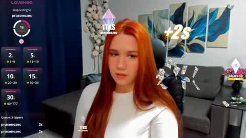 Snapshot of kyliechapman chatting on December 13, 1:37 am KylieChapman online show from December 13, 1:37 am