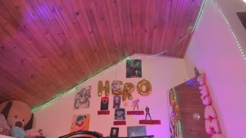   online show from April 8, 12:24 am