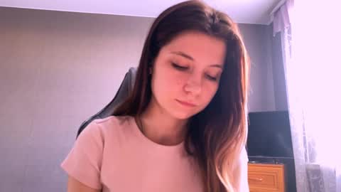 Kary online show from April 3, 1:31 pm