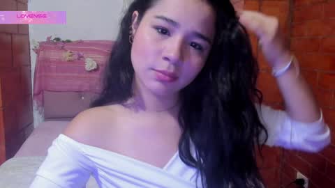 Snapshot of kyomi_beth chatting on January 29, 3:47 pm kyomi online show from January 29, 3:47 pm