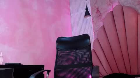 kyomi_hunt online show from June 18, 4:47 am