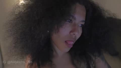 Snapshot of kyria__1 chatting on October 2, 1:54 am schedule 300 pm - 1100pm colombia time online show from October 2, 1:54 am