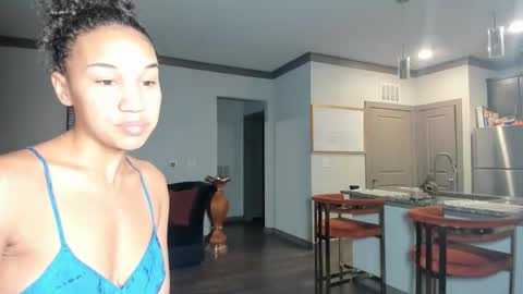 l0vecherry online show from October 27, 6:31 am