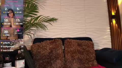 la_indiia online show from September 30, 9:52 pm