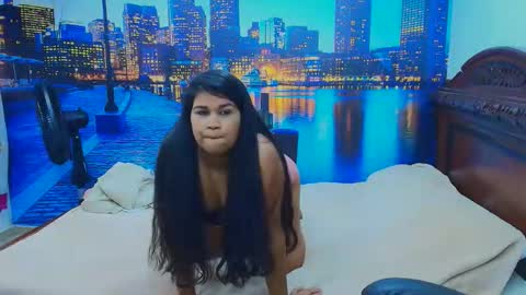 la_moreniita online show from December 22, 10:24 pm