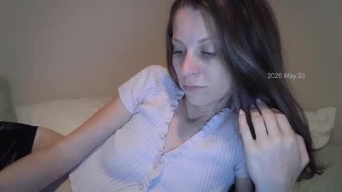 Lacie online show from May 24, 2:21 am