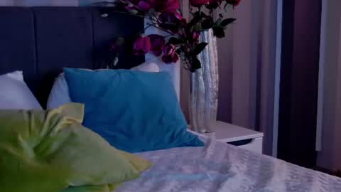 lacieward online show from July 28, 3:32 pm
