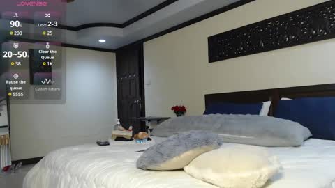 Mia online show from March 9, 3:05 pm