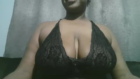 lady_dearra online show from November 3, 3:54 am