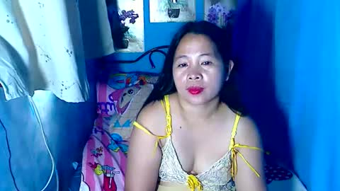 lady_in_bed69 online show from July 2, 12:21 am