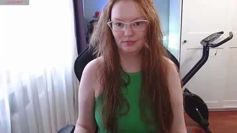 Snapshot of lady_inari chatting on October 10, 12:32 pm Angelika online show from October 10, 12:32 pm